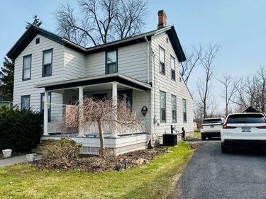 12 Johnston , Seneca Falls, NY 13148