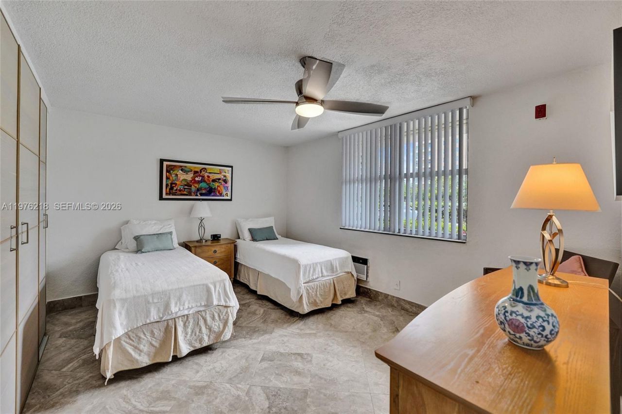 1936 S Ocean , Unit 20D, Hallandale Beach, FL 33009 Photo