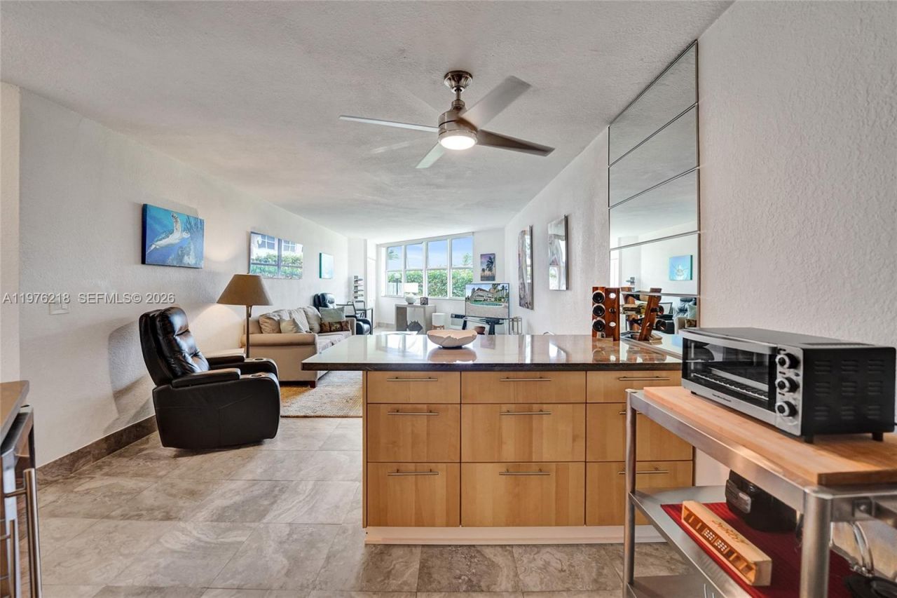 1936 S Ocean , Unit 20D, Hallandale Beach, FL 33009 Photo