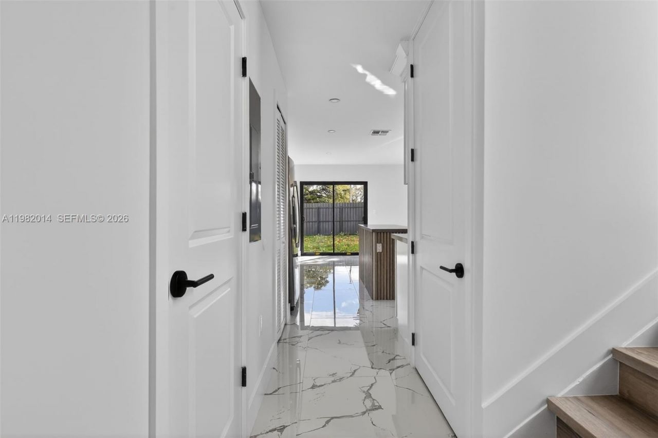 4311 NW 32nd Ave , Miami, FL 33142 Photo