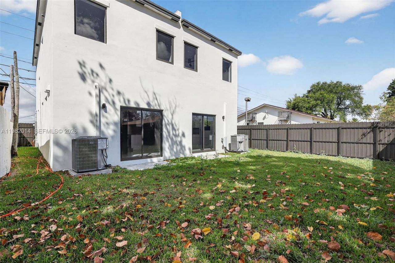 4311 NW 32nd Ave, Miami, FL 33142 Photo