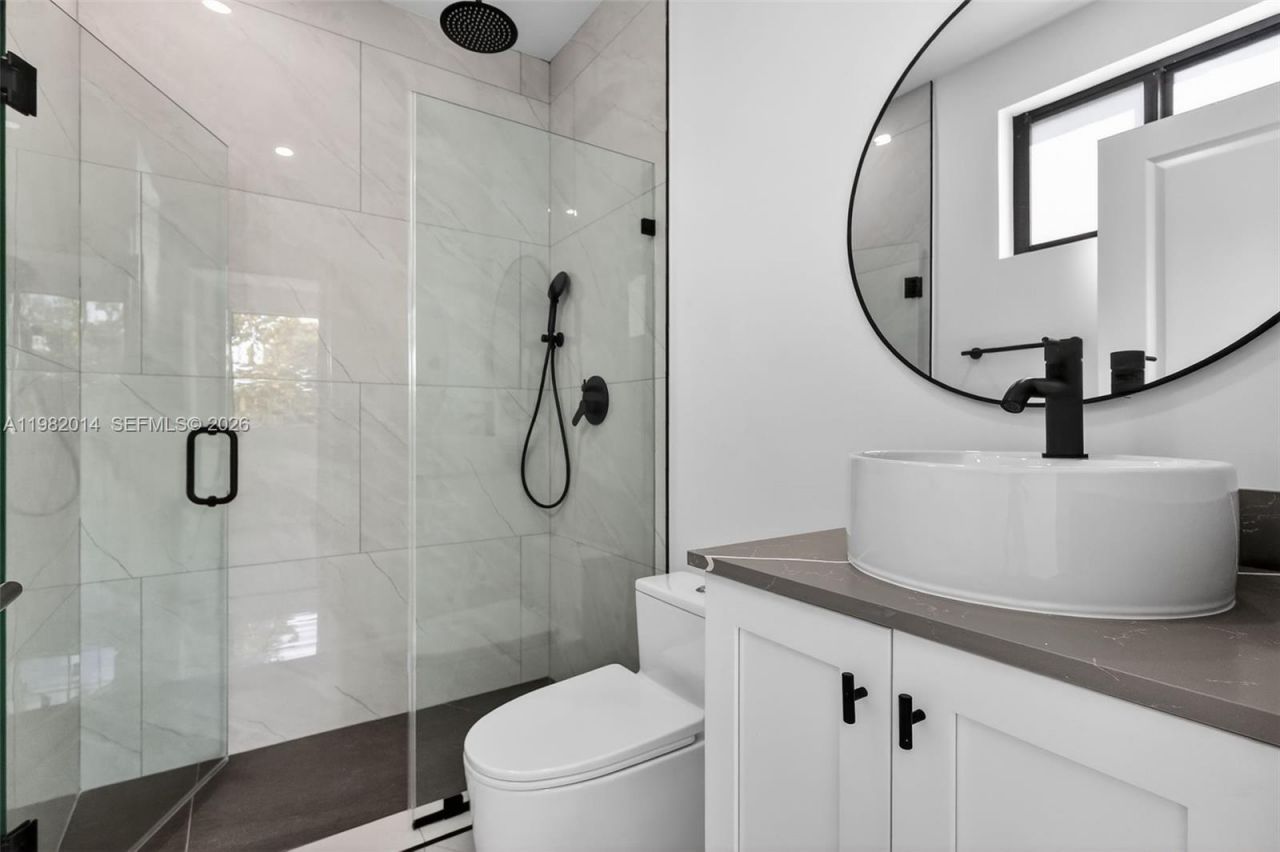 4311 NW 32nd Ave , Miami, FL 33142 Photo