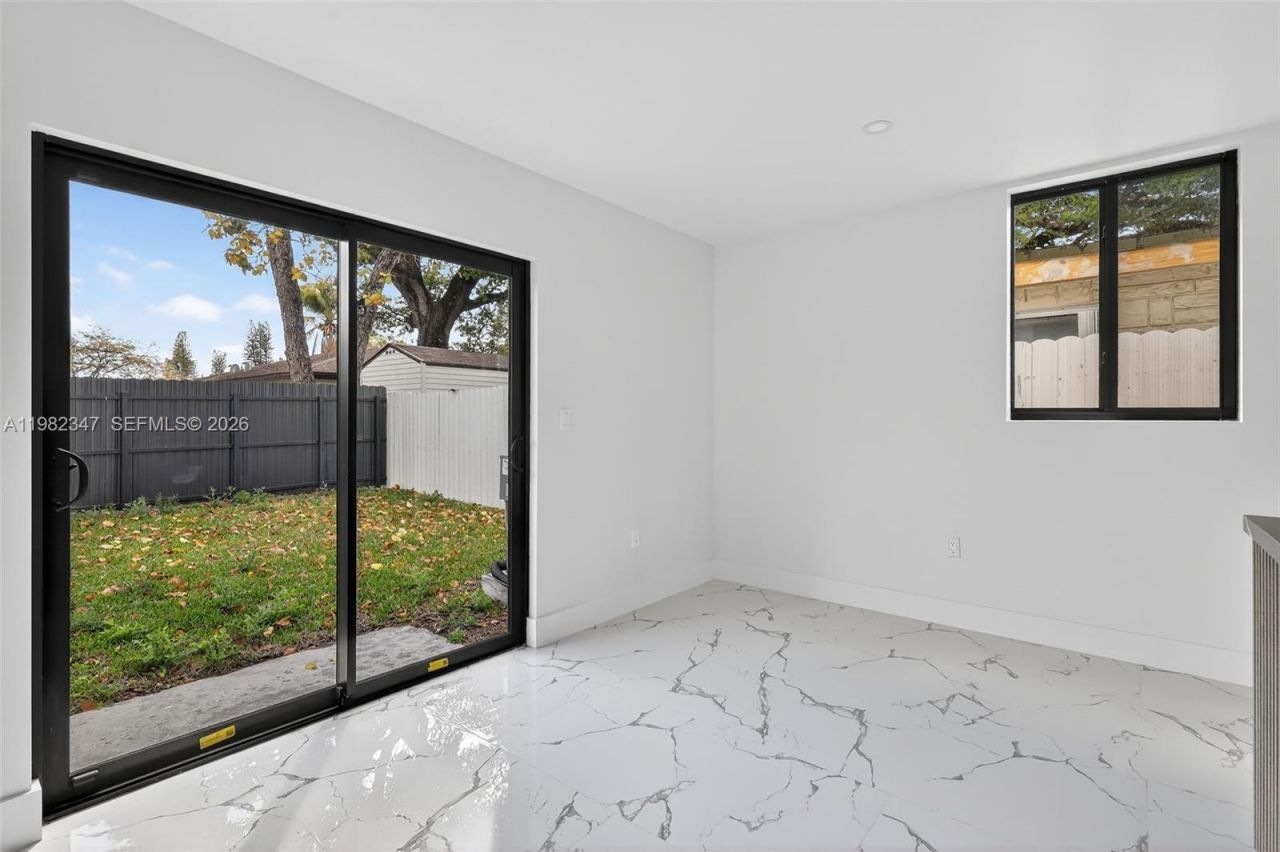 4313 NW 32nd Ave , Unit 4313, Miami, FL 33142 Photo