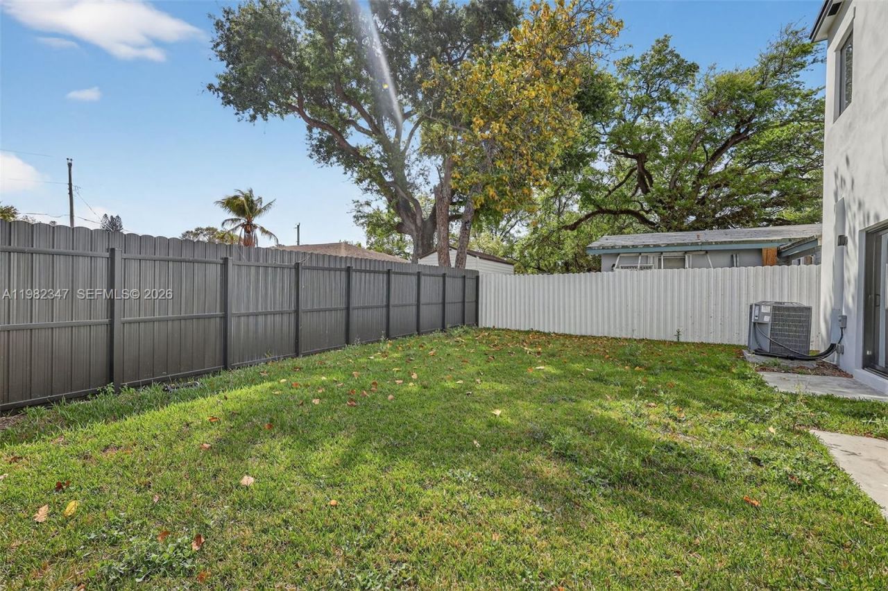 4313 NW 32nd Ave , Unit 4313, Miami, FL 33142 Photo