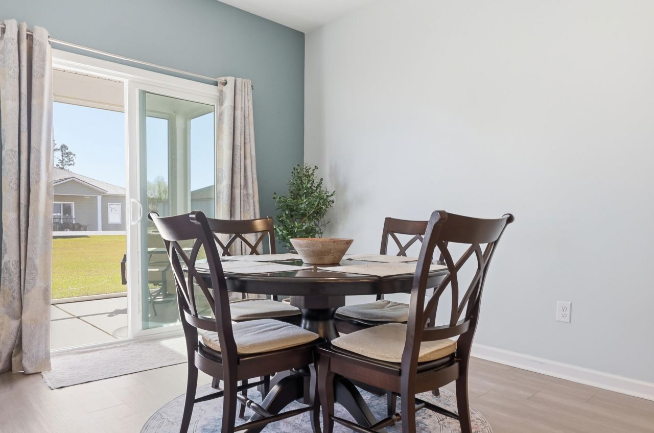 150 Fox Rae Dr. Photo 11