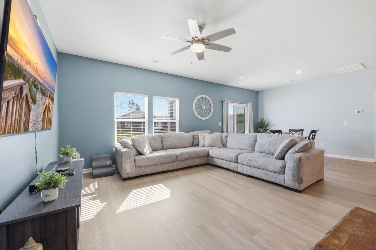 150 Fox Rae Dr. Photo 13