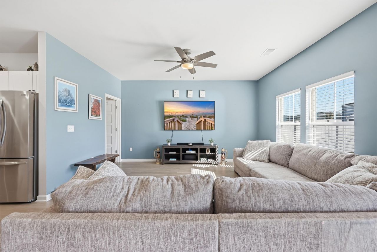 150 Fox Rae Dr. Photo 14