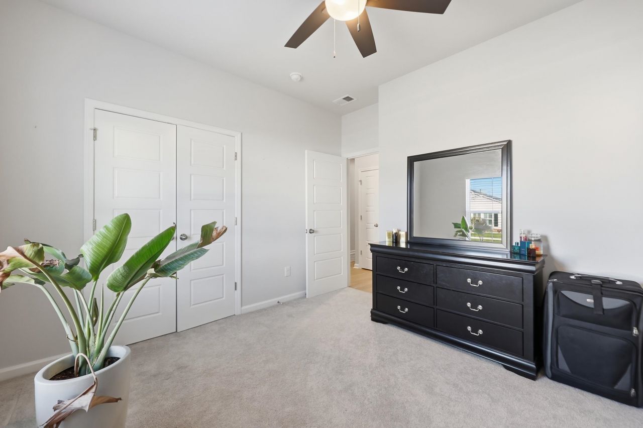 150 Fox Rae Dr. Photo 16