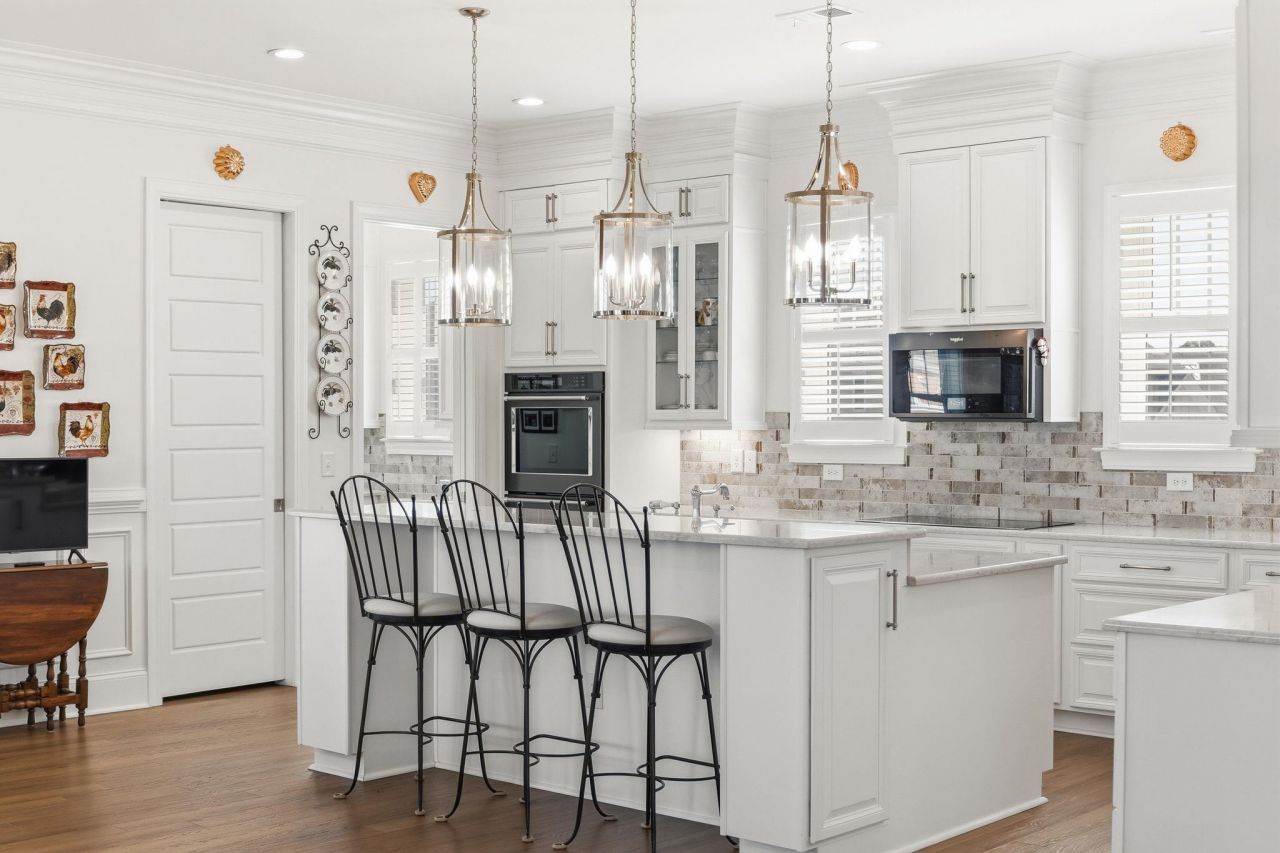 2001 Summer Rose Ln.  Photo 16