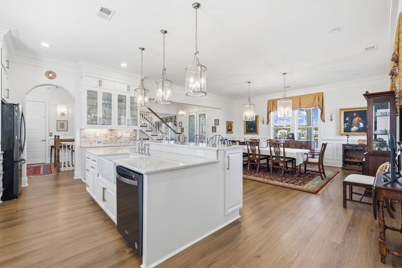 2001 Summer Rose Ln.  Photo 20