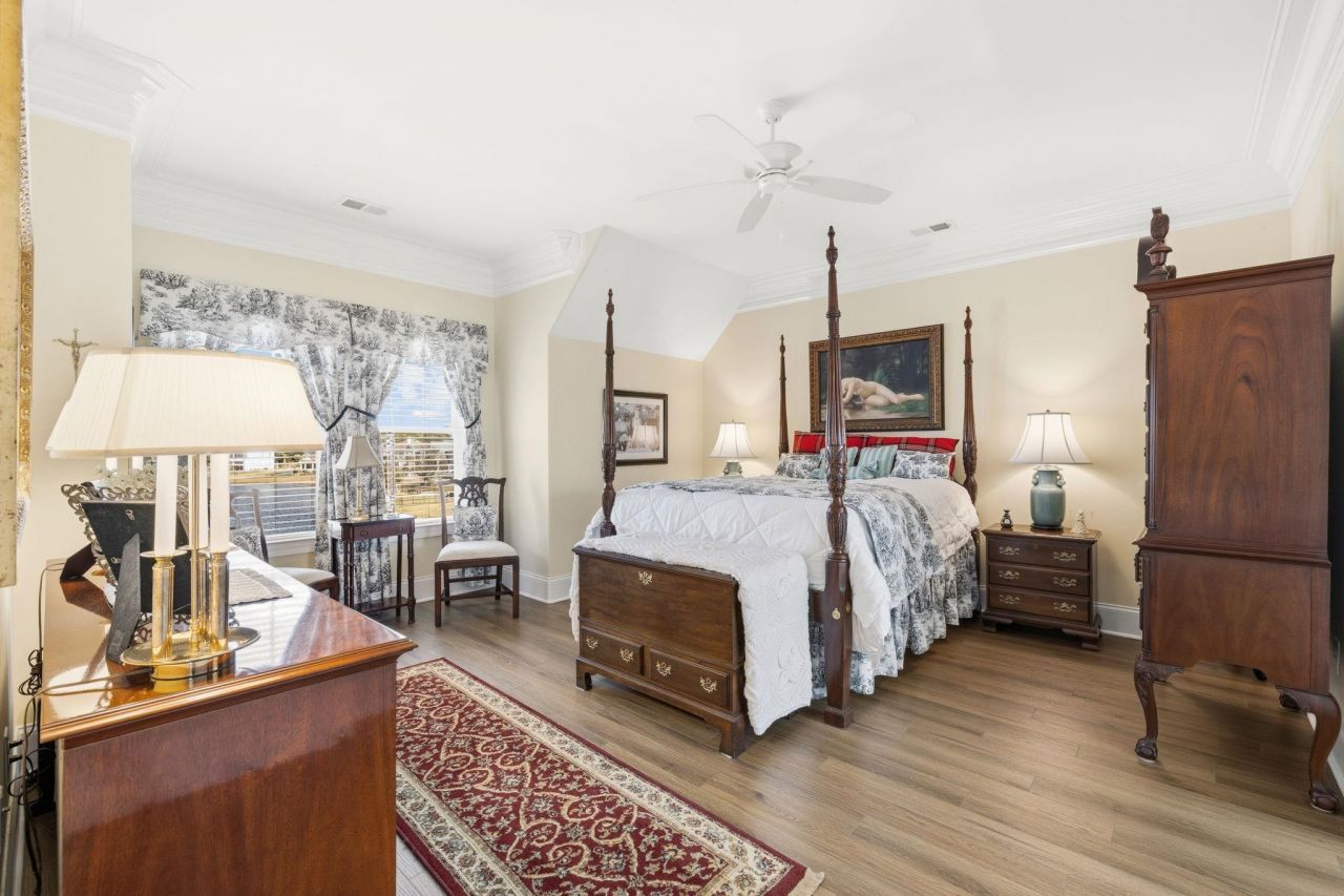 2001 Summer Rose Ln.  Photo 29