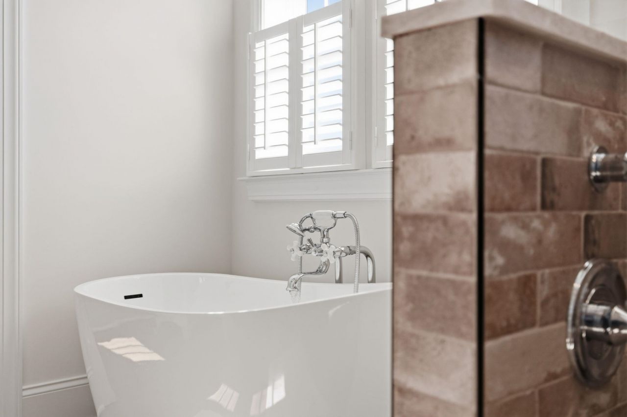 2001 Summer Rose Ln.  Photo 35