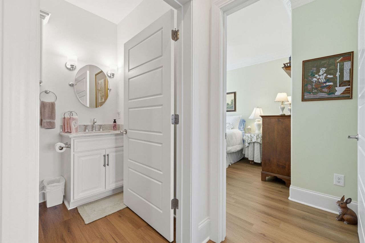 2001 Summer Rose Ln.  Photo 39