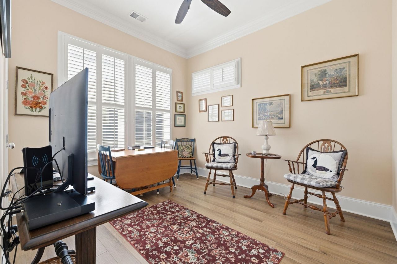 2001 Summer Rose Ln.  Photo 46