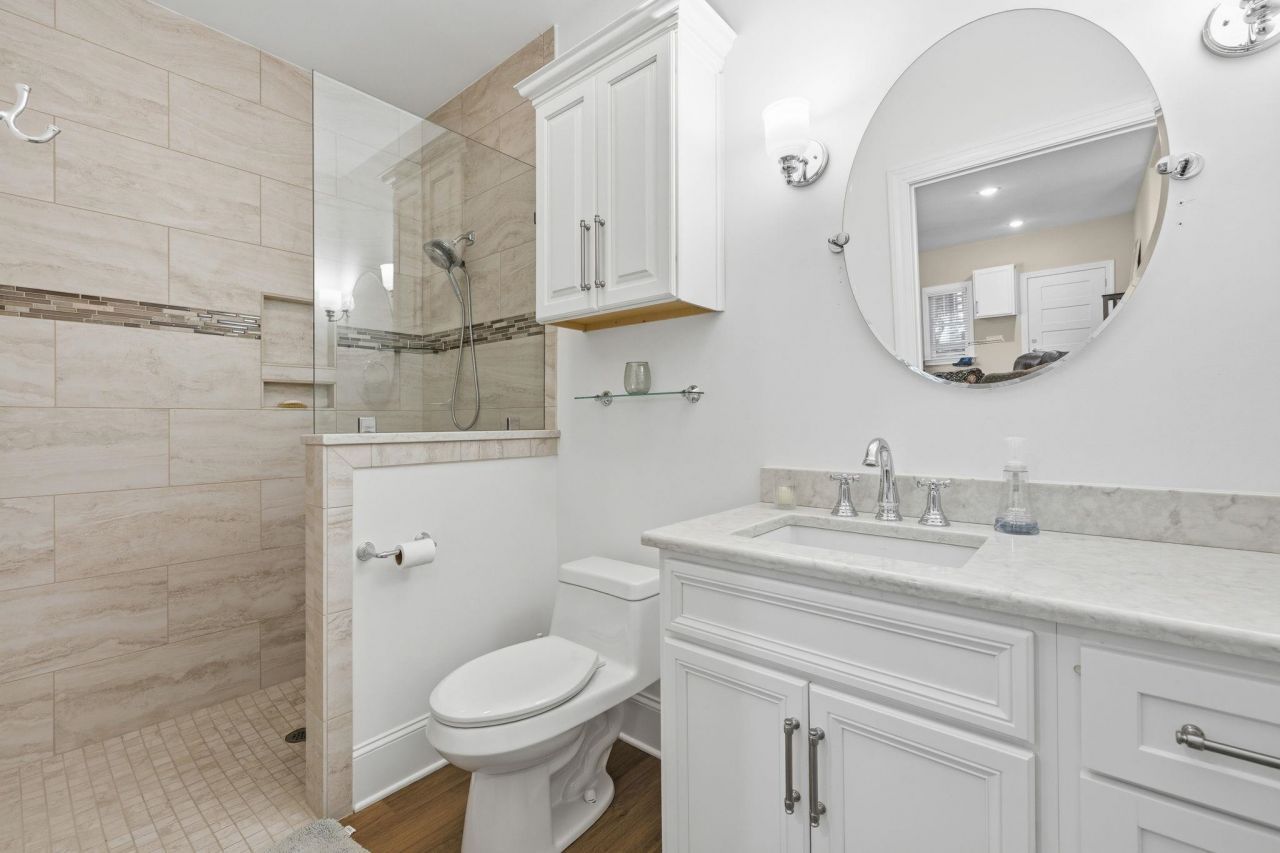 2001 Summer Rose Ln.  Photo 47