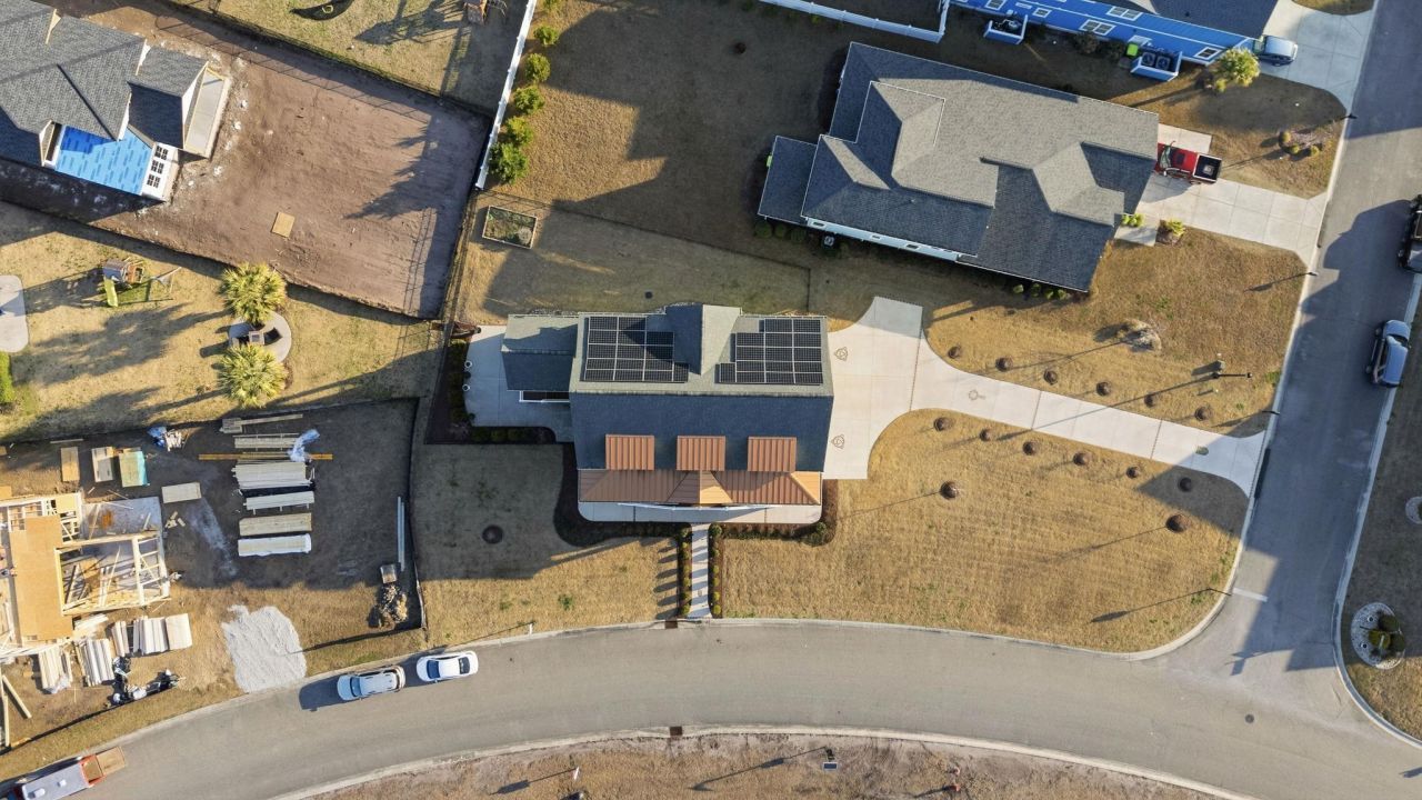 2001 Summer Rose Ln.  Photo 66