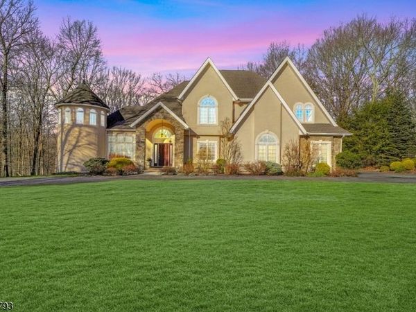 5 High Mountain Drive, Montville, NJ 07045