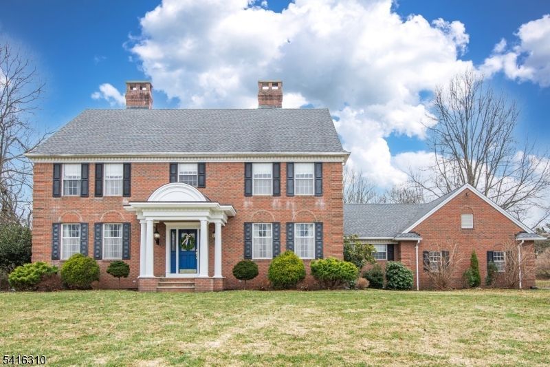 7 Cambridge Rd, Andover, NJ 07848 Main Photo