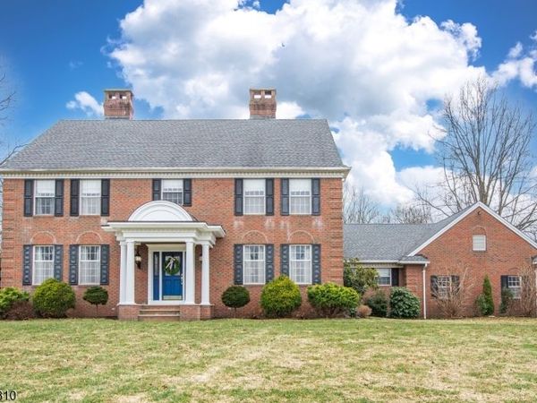 7 Cambridge Rd, Andover, NJ 07848