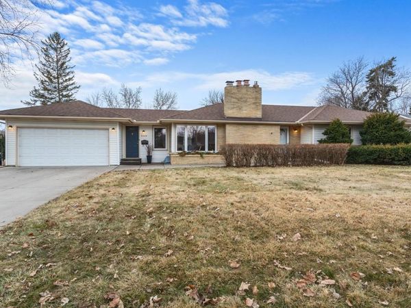 5009 W 56th Street, Edina, MN 55436