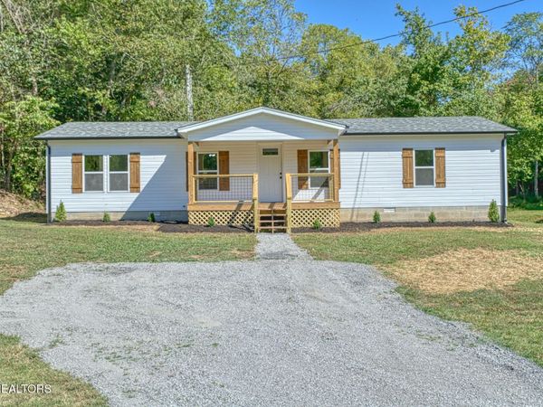 2204 Wartrace Hwy, Whitleyville, TN 38588