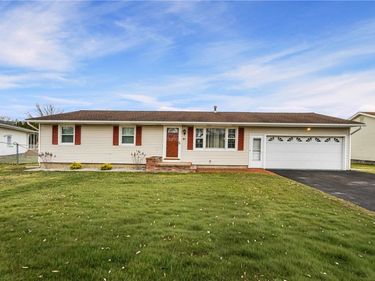 41 Shadywood Drive , Rochester, NY 14606