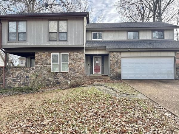 8723 N CARROLLWOOD CV N, Memphis, TN 38016