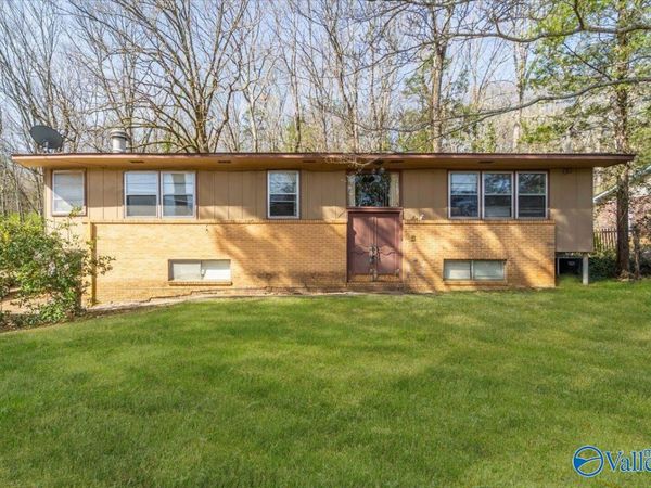 612 Mountain Gap Drive SE, Huntsville, AL 35803