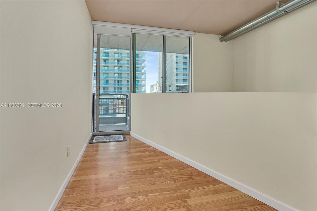 690 SW 1st Ct, Unit 1504, Miami, FL 33130 Photo