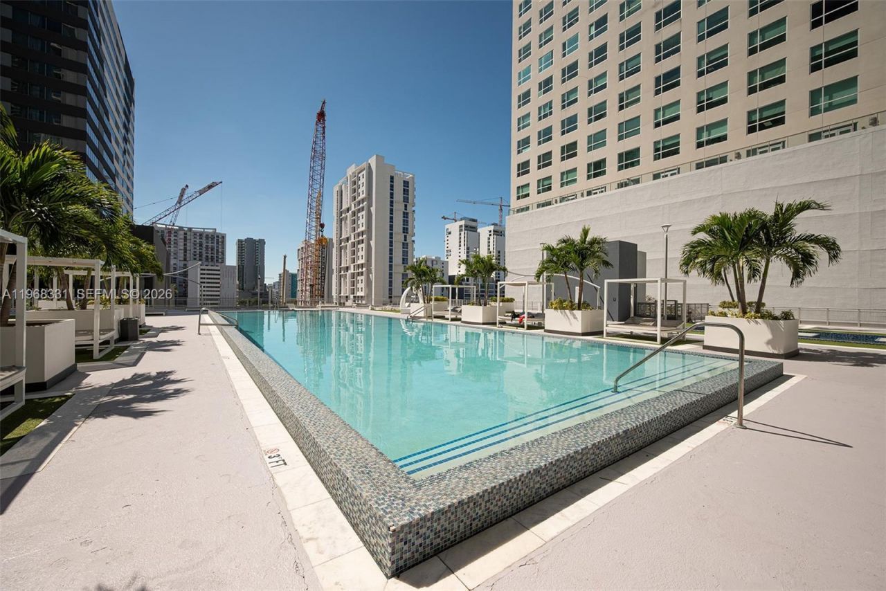 690 SW 1st Ct, Unit 1504, Miami, FL 33130 Photo