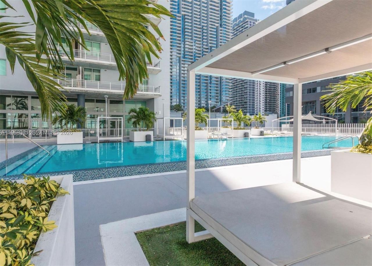 690 SW 1st Ct, Unit 1504, Miami, FL 33130 Photo