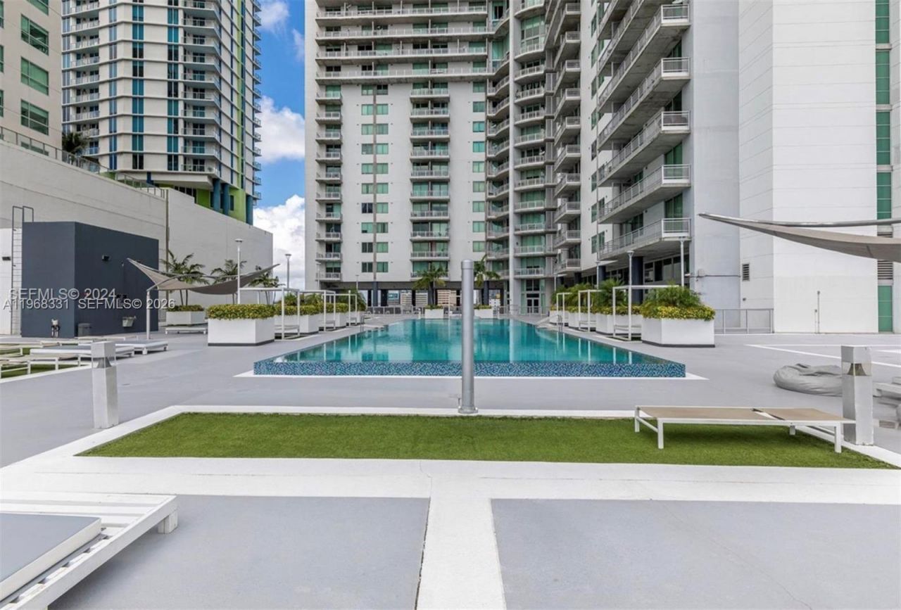 690 SW 1st Ct, Unit 1504, Miami, FL 33130 Photo