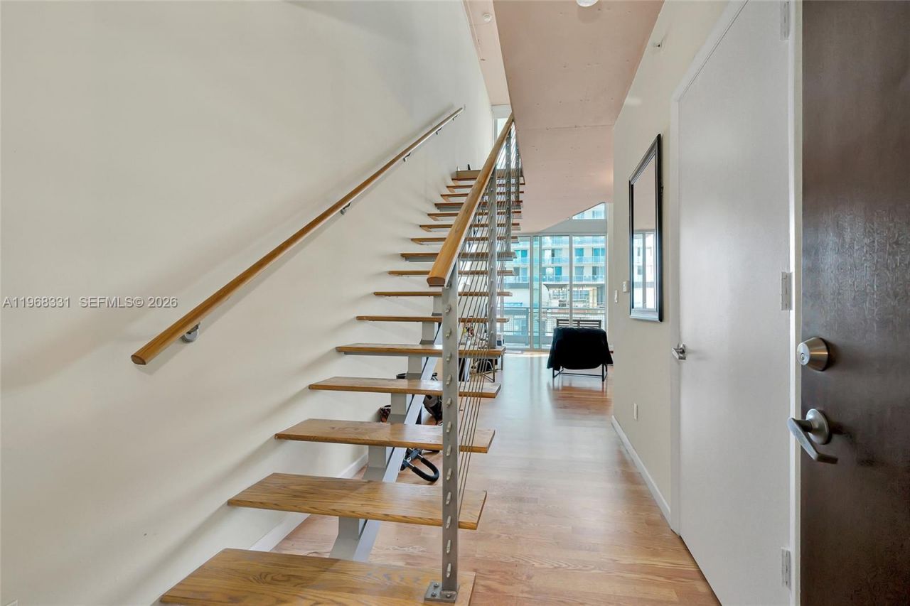 690 SW 1st Ct , Unit 1504, Miami, FL 33130 Photo