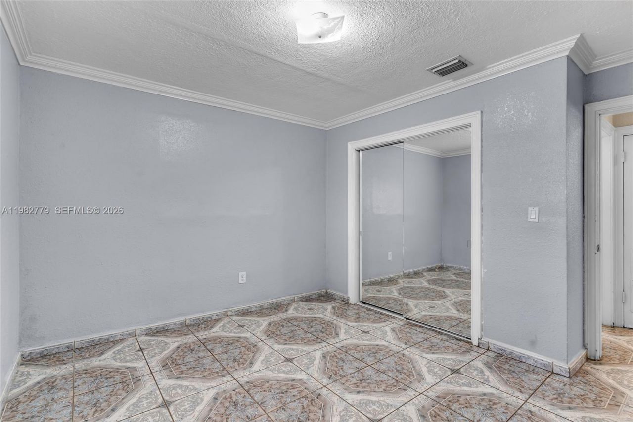 380 E 56th St, Hialeah, FL 33013 Photo