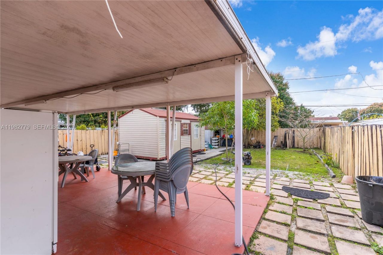 380 E 56th St, Hialeah, FL 33013 Photo