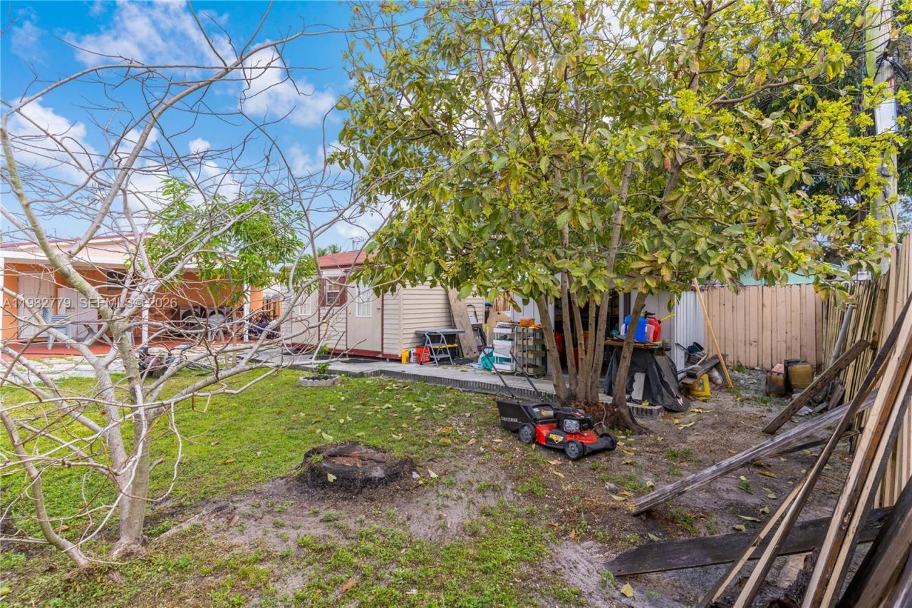 380 E 56th St, Hialeah, FL 33013 Photo