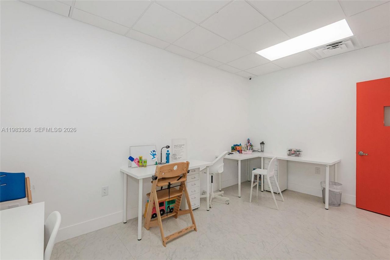 1992 E 4th Ave, Hialeah, FL 33010 Photo