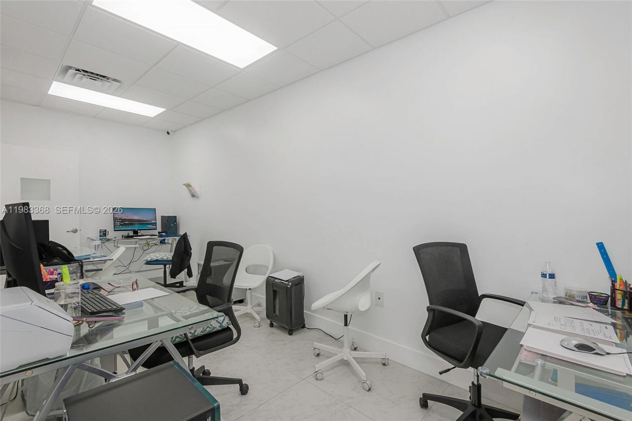 1992 E 4th Ave, Hialeah, FL 33010 Photo