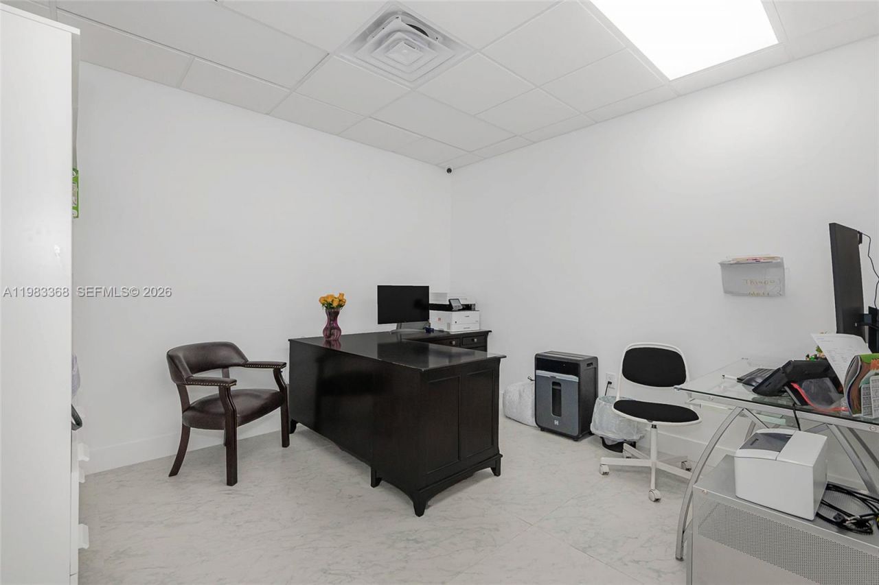 1992 E 4th Ave, Hialeah, FL 33010 Photo