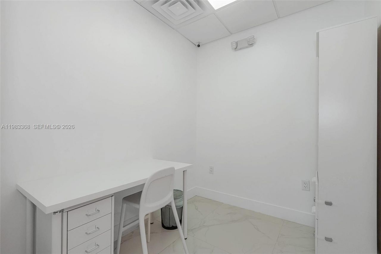 1992 E 4th Ave, Hialeah, FL 33010 Photo