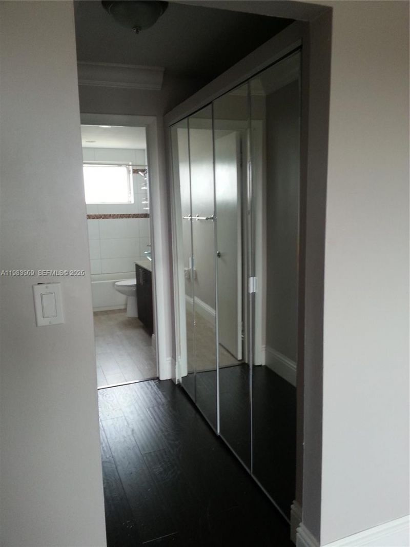 9351 Fontainebleau Blvd , Unit B415, Miami, FL 33172 Photo