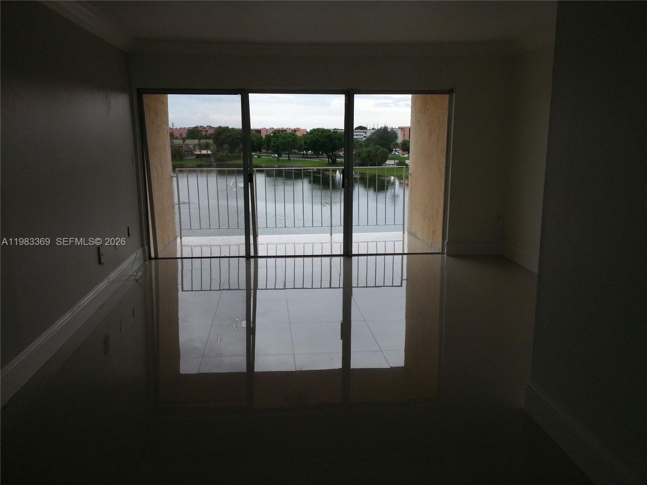 9351 Fontainebleau Blvd , Unit B415, Miami, FL 33172 Photo