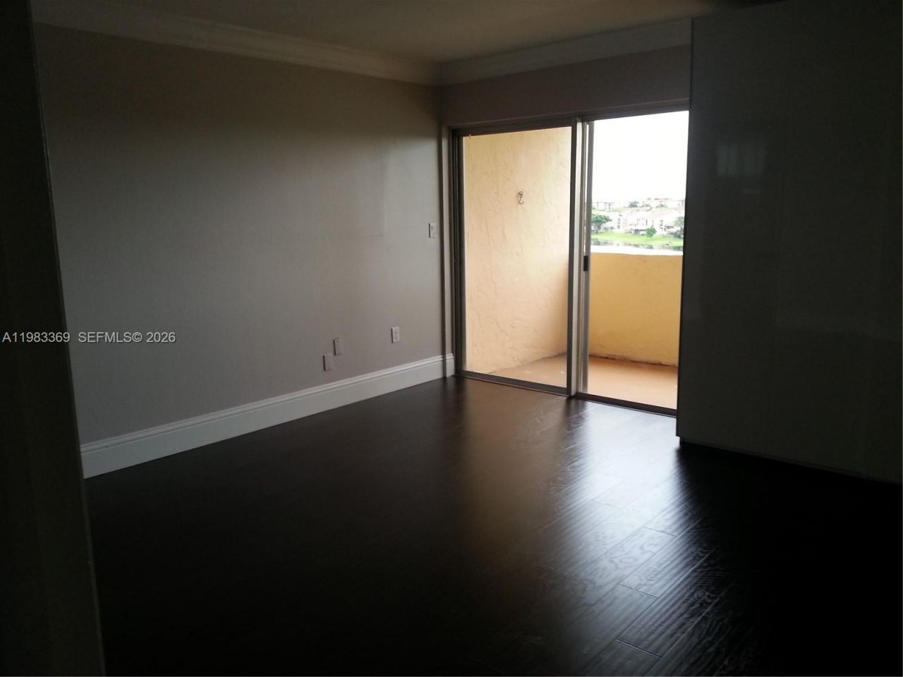 9351 Fontainebleau Blvd , Unit B415, Miami, FL 33172 Photo