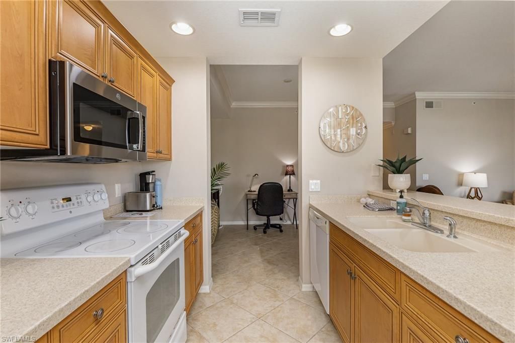 8470 Kingbird Loop , Unit 1027, Estero, FL 33967 Photo