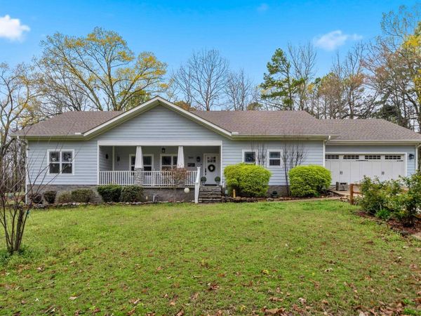 200 Autumn Oaks Dr , Bismarck, AR 71929