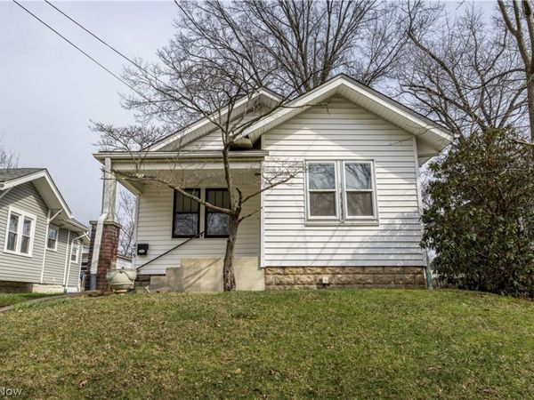 475 Sullivan Avenue , Akron, OH 44305