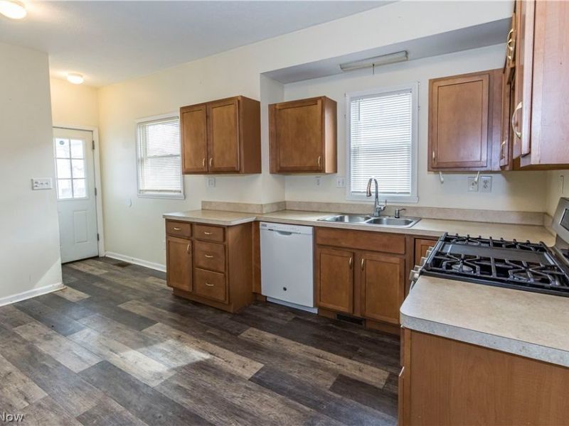 475 Sullivan Avenue, Akron, OH 44305 Photo 10