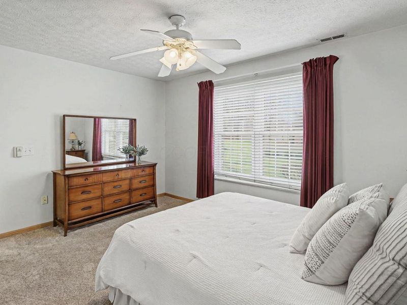 403 Windemere Circle, Westerville, OH 43082 Photo 13