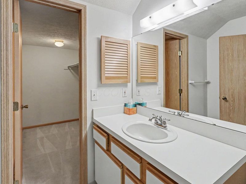 403 Windemere Circle, Westerville, OH 43082 Photo 15