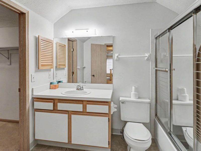 403 Windemere Circle, Westerville, OH 43082 Photo 17